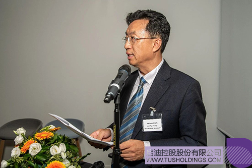 1694486482850404.jpg 1c.jpg